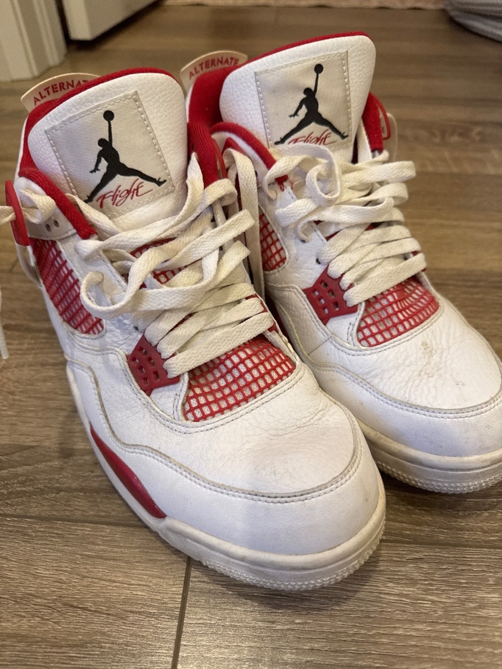 Jordan Air Jordan red and white